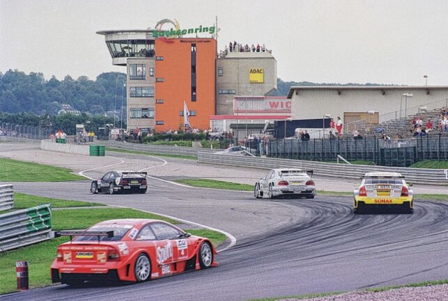 Comeback der DTM am Sachsenring - 2000 kam die DTM erstmals an den Sachsenring. Foto: Thorsten Horn