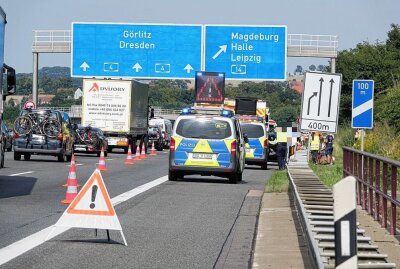 Crash auf A4 mit drei Verletzten - Auf der A4 am Autobahndreieck Nossen kam es zu einem Crash. Foto: Roland Halkasch