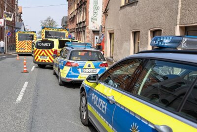 Crash in Falkenstein: Autofahrer missachtet Vorfahrt - In Falkenstein kam es zu einem Crash. Foto: B&S David Rötzschke