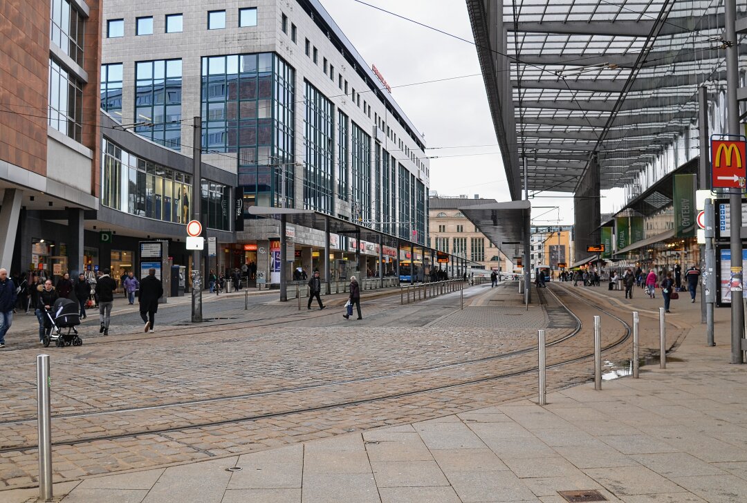 CVAG informiert über Streiksituation in Chemnitz - Zentralhaltestelle Chemnitz. Foto: bl