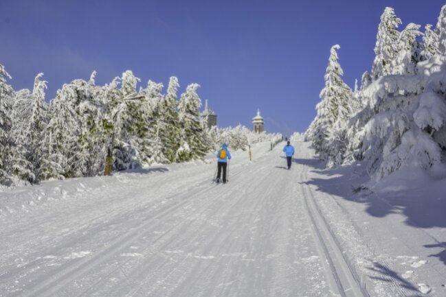 Darum lieben die Sachsen den Wintersport am Fichtelberg - Auch fürs Wandern oder für den Langlauf gibt es im Skigebiet viele Möglichkeiten.