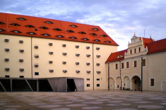 Das Renaissanceschloss Schloss Freudenstein in Freiberg wurde im Jahr 1577 erbaut. Zu sehen gibt es die Ausstellung "terra mineralia" der TU Bergakademie Freiberg - die größte private mineralogische Sammlung der Welt.
