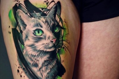 Ein Beispiel für ein Wasserfarben-Tattoo. Instagram: @fuchsbau_taetowierhandwerk