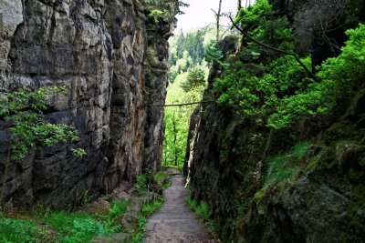Das Zittauer Gebirge befindet sich im Dreiländereck zwischen Deutschland, Polen und Tschechien und ist ein beliebtes Ziel für Wanderer. Foto: Pixabay