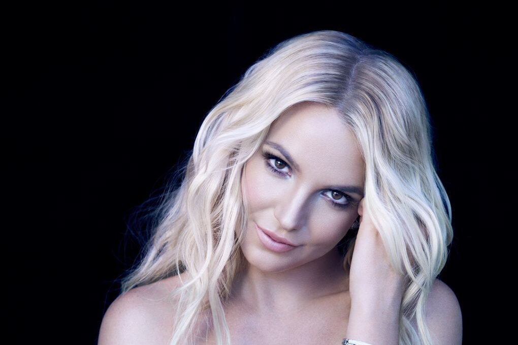 Delikate Jugendsünde: Britney Spears enthüllt "Fummelei" mit Ben Affleck - Kann man diesen Augen widerstehen? Ben Affleck konnte es nicht, behauptet Britney Spears: "Ich habe mit ihm rumgemacht."