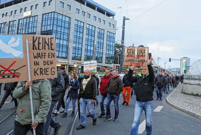 Demogeschehen in Chemnitz: Tausende demonstrieren - ChemPic
