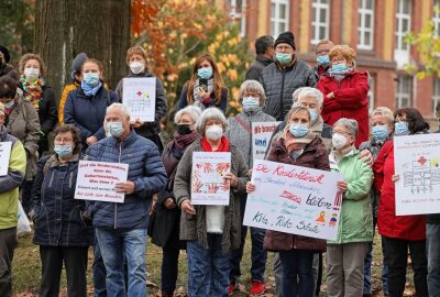 Demonstration für Lichtensteiner Kinderklinik geplant - Bereits im vergangenen Herbst wurde in Lichtenstein demonstriert. Foto: Andreas Kretschel