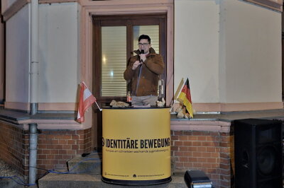 Demonstration gegen den Besuch von Martin Sellner in Chemnitz - Das Motto der Demonstration lautet:"Gegen Martin Sellner, die Identitäre Bewegung und ihre rechte Hetze". Foto: Harry Härtel
