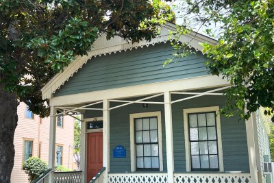 Den Pfannenstiel entlang: Roadtrip in Floridas Geschichte - Historische Häuser wie dieses geben in Pensacola einen Eindruck vom Leben im 19. Jahrhundert.