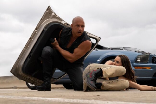 Der Anfang vom Ende für "Fast & Furious": Das sind die Kino-Highlights der Woche - In "Fast & Furious 10" ist Vin Diesel (mit Daniela Melchior) zum vorletzten Mal als Dom Toretto zu sehen.