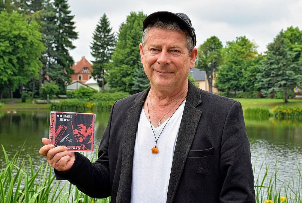 Der Mann mit der Mundharmonika: Michael Hirtes neues Album - Michael Hirte hat ein neues Album rausgebracht. Foto: Maik Bohn