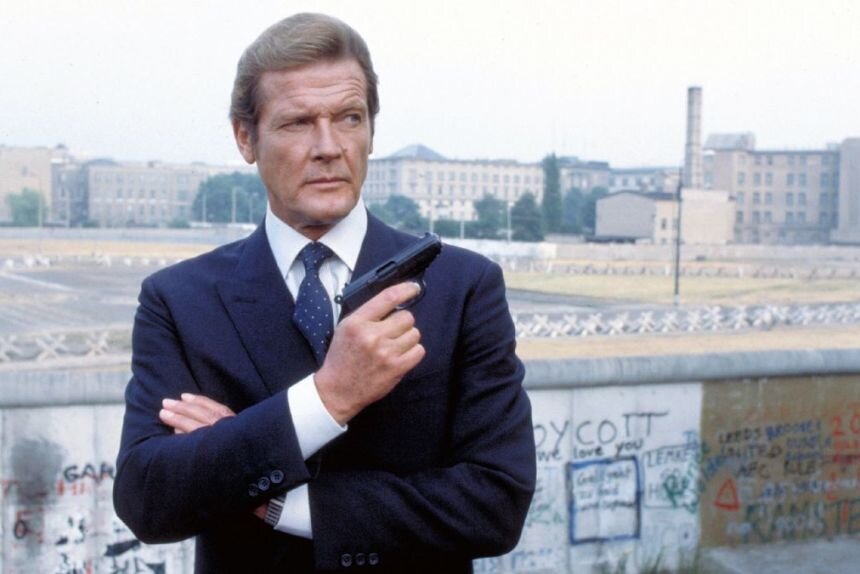 Der Spion, den wir liebten: Erinnerungen an Sir Roger Moore - Ein 007 aus dem Bilderbuch: Roger Moore in "James Bond - Octopussy" (1983, erhältlich auf DVD und Blu-ray). Der Gentleman-Schauspieler wäre am 14. Oktober 95 Jahre alt geworden.