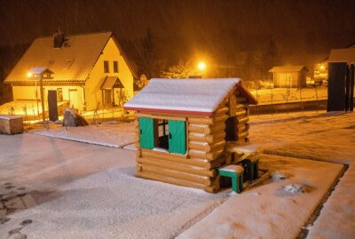 Der Winter gibt nicht auf: Schnee bis in tiefe Lagen Sachsens - Der Winter gibt nicht auf. Nachdem es im April 2020 schon fast sommerlich gewesen ist, herrscht dieses Jahr das komplette Gegenteil. Foto: Blaulicht&Stormchasing