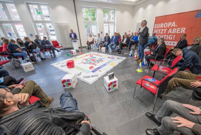 DGB diskutiert in Chemnitz zur Bundestagswahl - Impression aus  "mensch.wähl.mich." in Rahmen einer vergangenen Wahl. Foto: DGB Südwestsachsen/Archiv