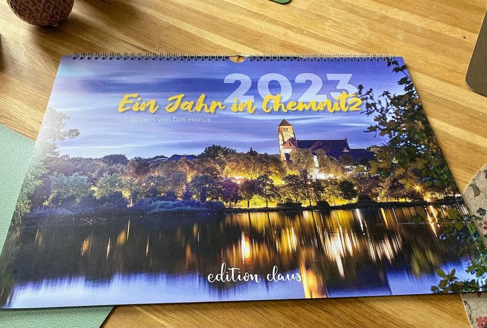 Die Chemnitzer Schönheit im Fokus - Ein neuer Kalender führt 2023 durch die Stadt Chemnitz.Foto: Steffi Hofmann