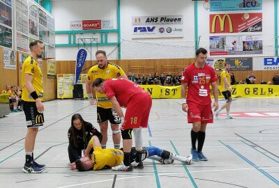 Die Plauener Handballer sind auf dem Weg in die 3. Liga - Der SV 04 Oberlosa hat seinen Vorsprung in der Tabelle ausgebaut. Hier gibt's noch ein paar Bildimpressionen vom Siege gegen Pirna/Heidenau. Fotos: Karsten Repert