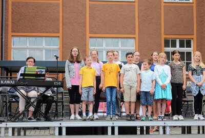 Die Saxonia-Freiberg-Stiftung feiert ihr 30-jähriges Gründungsjubiläum - Kinderchor der Musikschule Freiberg. Foto: Renate Fischer