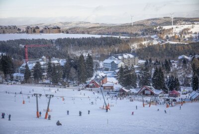 Die Wintersportsaison ist in vielen Regionen gestartet - Erste Impressionen aus den Skigebieten. Foto: Bernd März