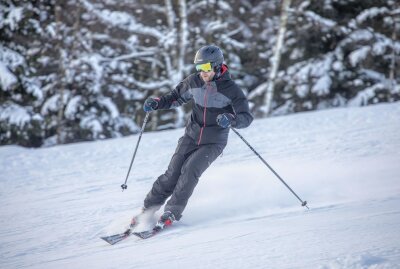 Die Wintersportsaison ist in vielen Regionen gestartet - Erste Impressionen aus den Skigebieten. Foto: Bernd März