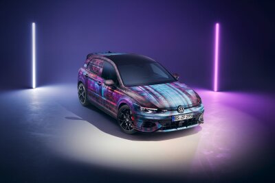 Diese 5 CES-Trends prägen bald unsere Straßen - Neuheitenparade: Volkswagen präsentiert in Las Vegas auch das Facelift des VW Golf GTI.