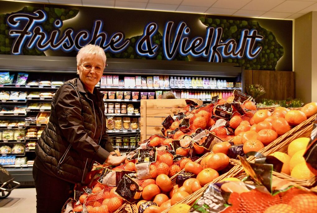 Dieser Nahversorger in Chemnitz erstrahlt in neuem Glanz - Mehr Nachhaltigkeit im neuen Edeka-Markt. Foto: Steffi Hofmann