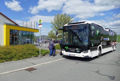 Dieser Ort im Erzgebirge bekommt einen neuen Netto-Markt - Ein Shuttlebus bringt Kunden nun zur Filiale in Zschopau. Foto: Andreas Bauer