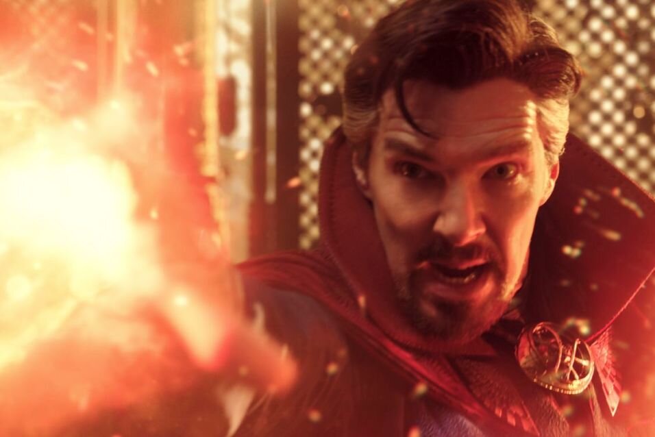 In "Doctor Strange in the Multiverse of Madness", dem zweiten Solo-Film für Marvels Super-Zauberer, schlüpft erneut Benedict Cumberbatch in die Rolle des Titehelden.