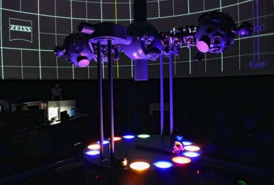 Drebacher Planetarium setzt auf neue Technik - Dies ist der Sternenprojektor, der auch künftig verwendet werden. Foto: Andreas Bauer