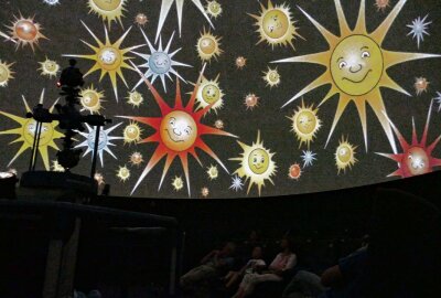 Drebacher Planetarium setzt auf neue Technik - Die Farben sollen künftig noch intensiver wirken. Foto: Andreas Bauer