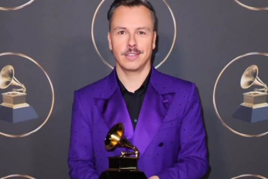 Dresdner DJ erhält Grammy Auszeichnung - Tino Pinotek aus Dresden hat einen Grammy mit nach Hause genommen. Instagram: @purple_disco_machine