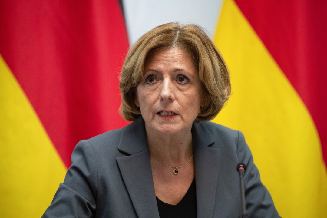 Dreyer verurteilt Angriffe auf Politiker: "Fassungslos" - Malu Dreyer (SPD), Ministerpräsidentin von Rheinland-Pfalz.
