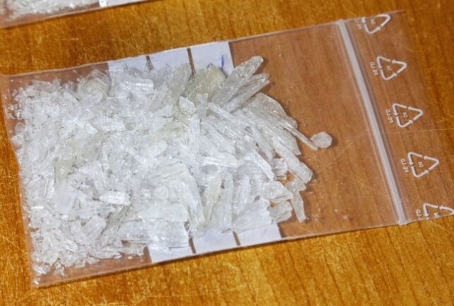Drogendepot in Plauener Briefkasten aufgespürt! - Symbolbild Crystal Meth. Foto: Harry Härtel/ Härtelpress