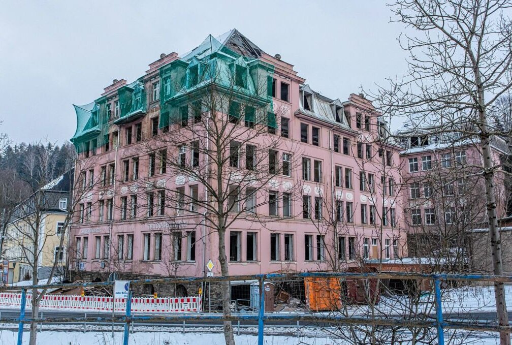 Ehemalige Textilfabrik wird abgerissen - Foto: André März