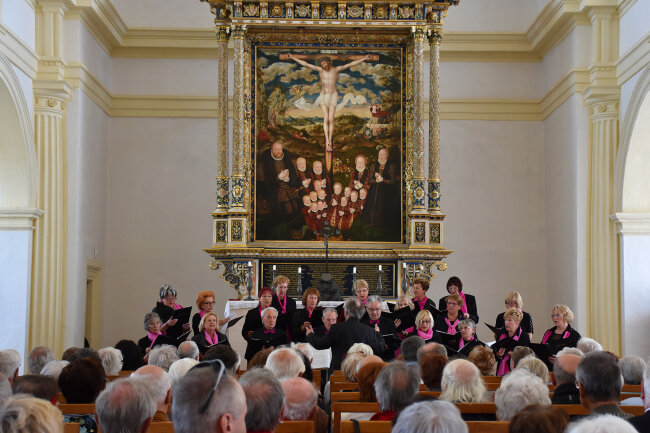 Ein Chortreffen der besonderen Art auf Schloss Augustusburg - Chor in der Schlosskirche im Schluss Augustusburg. Foto: Maik Bohn