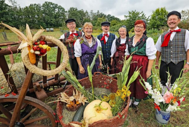 Die Trachtentanzgruppe vom Vogtländischen Kulturverein Weischlitz. Foto: Thomas Voigt