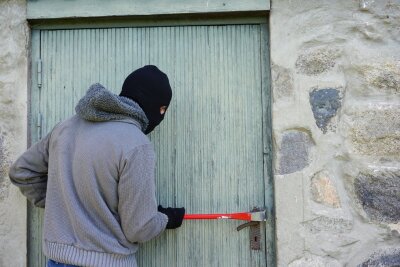 Einbrecher treiben ihr Unwesen in Zwickau - Foto: TheDigitalWay/pixabay