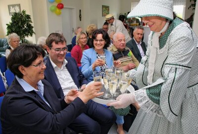 Eine Erfolgsgeschichte in Zwickau - Seniorenbüro "Aktiv ab 50" feierte mit zahlreichen Gästen seinen 25. Geburtstag. Foto: Stadt Zwickau