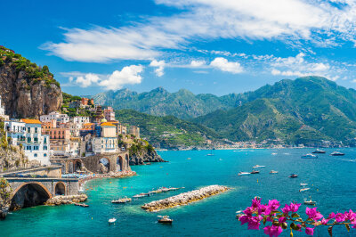 Einfach mal weg: Das sind die beliebtesten Reiseziele und -Trends 2024 - Italien - Amalfiküste 