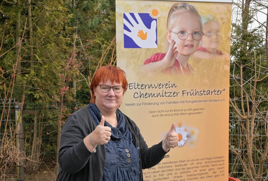 Eins-Esse soll zum Weltfrühgeborenentag lila leuchten - Grit Bäßler vom Elternverein Chemnitzer Frühstarter. Foto: privat 