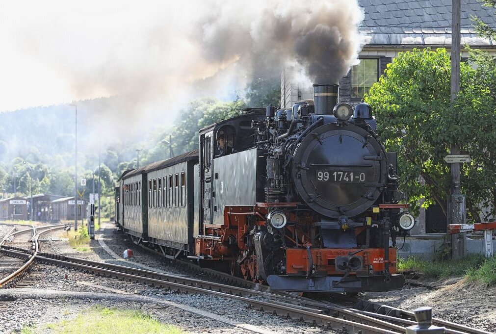 Eisenbahn- und Familienfest: Fichtelbergbahn wird 125 Jahre - Mitte August wird Dampf abgelassen. Foto: Thomas Fritzsch/PhotoERZ
