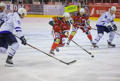 Eispiraten-Sieg gegen HC Skoda Plzen - Eispiraten Crimmitschau gegen HC Pizen: Max Balinson Foto: Andreas Kretschel