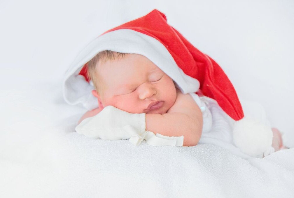 Emil ist das Weihnachtsbaby 2021 in Aue! - Emil erblickte am Heiligabend das Licht der Welt. Foto: Dorothee Sykora