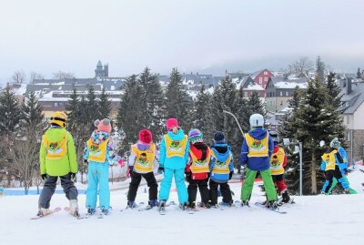 Endlich wieder auf die Piste: Skischule am Fichtelberg scharrt mit den Hufen - Auf die Piste, fertig, los! Foto: Ilka Ruck/Archiv