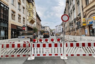 Engelkreuzung in Aue ist gesperrt - In der Innenstadt von Aue ist die Engelkreuzung komplett gesperrt. Foto: Ralf Wendland