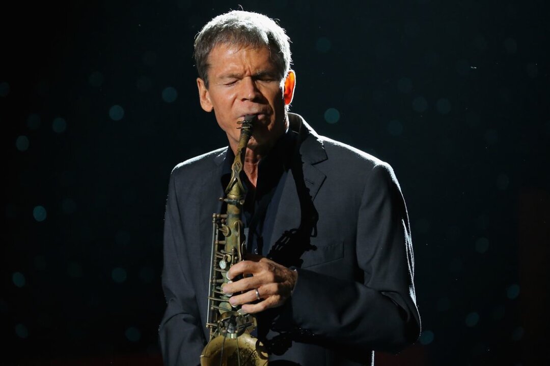 Er spielte mit Bowie und den Stones: Jazz-Ikone David Sanborn ist tot - Ein Grenzgänger zwischen Jazz, R&B und Pop: Jazz-Saxofonist David Sanborn ist im Alter von 78 Jahren gestorben.