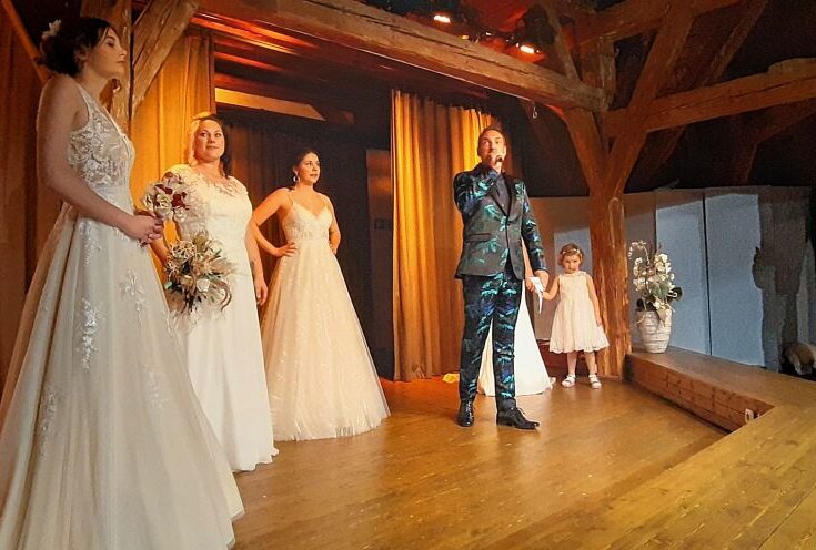 Die Modenschau zeigte die neuen Hochzeitstrends. Foto: Anika Weber
