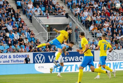Erlbecks Schuss ins Glück: CFC fährt ersten Saisonsieg ein - Chemnitzer FC fährt ersten Saisonsieg ein ! Foto: Harry Haertel