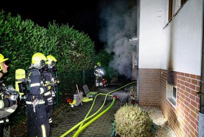 Erneuter Kellerbrand in Ebersdorf: Brandursache steht fest - Kellerbrand in Chemnitz. Foto: Harry Härtel