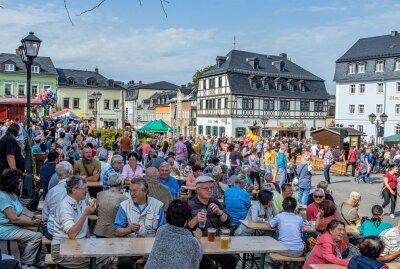 Erntedank: Zahlreiche Besucher strömen in die Bergstadt - 28. Pferdetag und 24. Erntedankfest in Zwönitz. Foto: André März