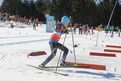 Erzgebirgsspiele im Skilanglauf bei Kaiserwetter - Marcel Mühl vom ATSV Gebirge/Gelobtland. Foto: Thomas Fritzsch/PhotoERZ